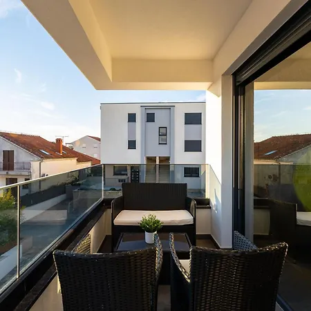 Apartment Solace Horizon